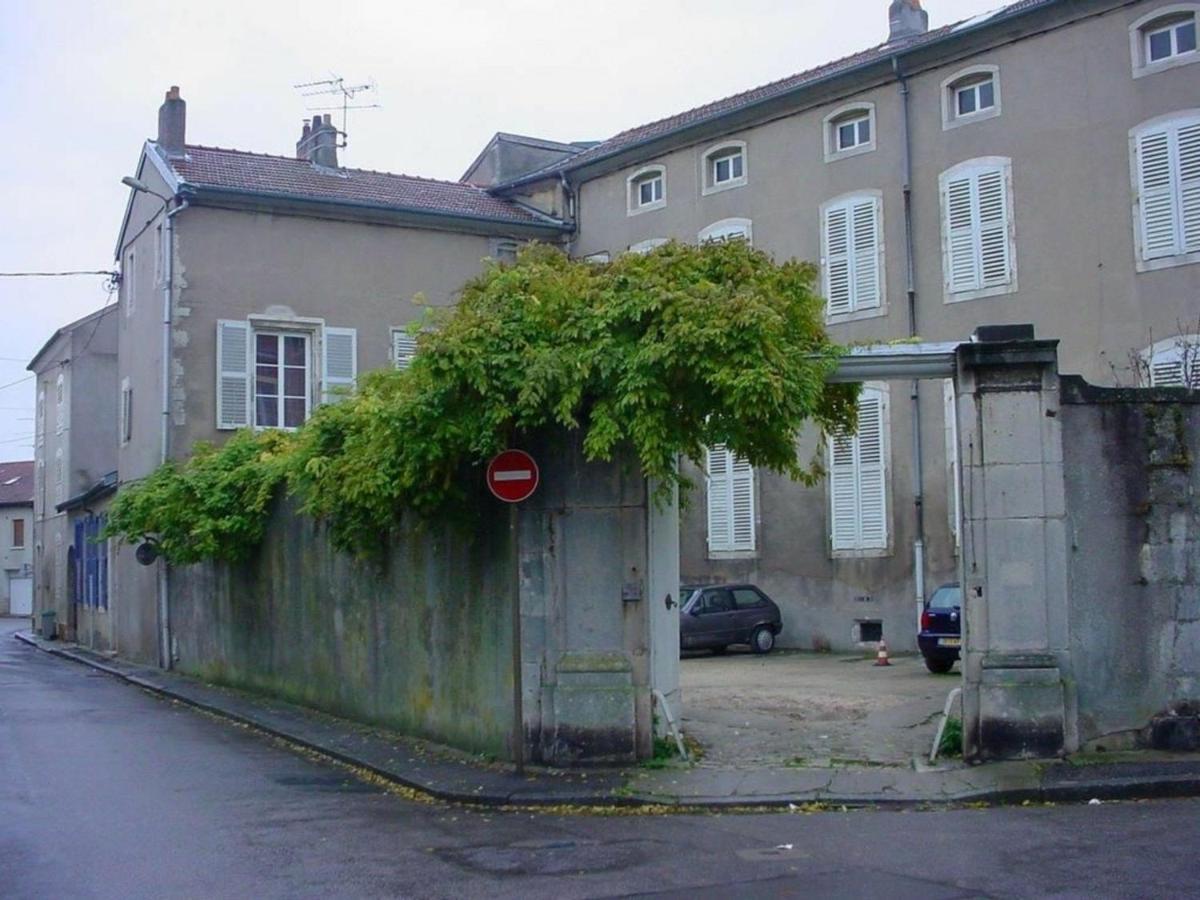 Appartement Historique Au Centre De Toul, Proche Cathedrale, Tous Services Inclus - Fr-1-584-74 Exterior photo